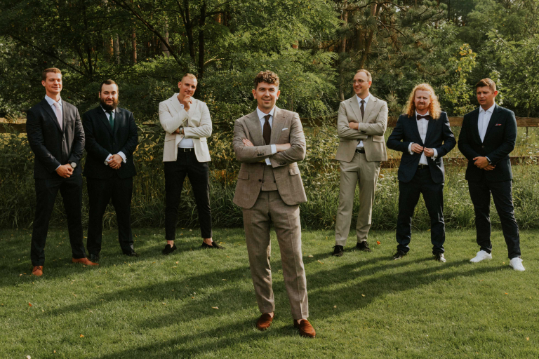 Slub-koscielny-w-plenerze 63