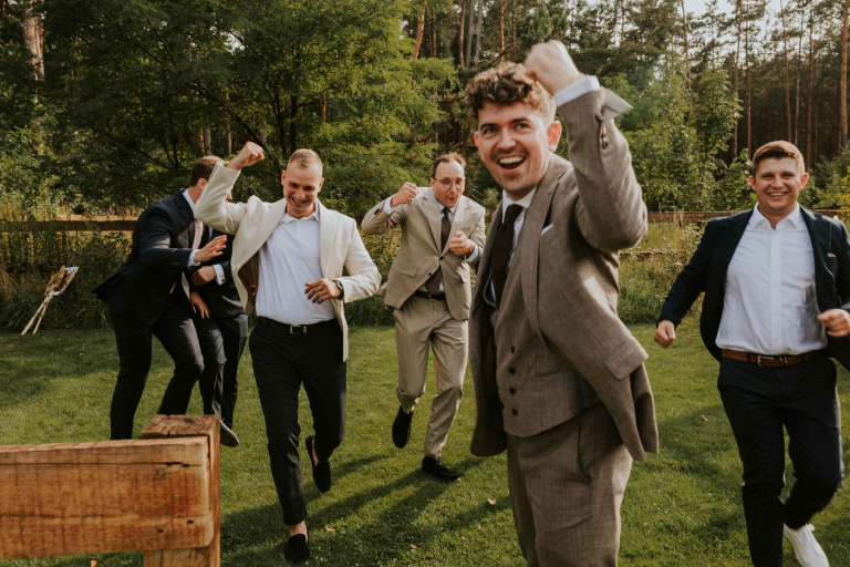 Slub-koscielny-w-plenerze 64