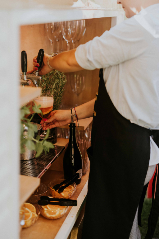 Slub-koscielny-w-plenerze 74