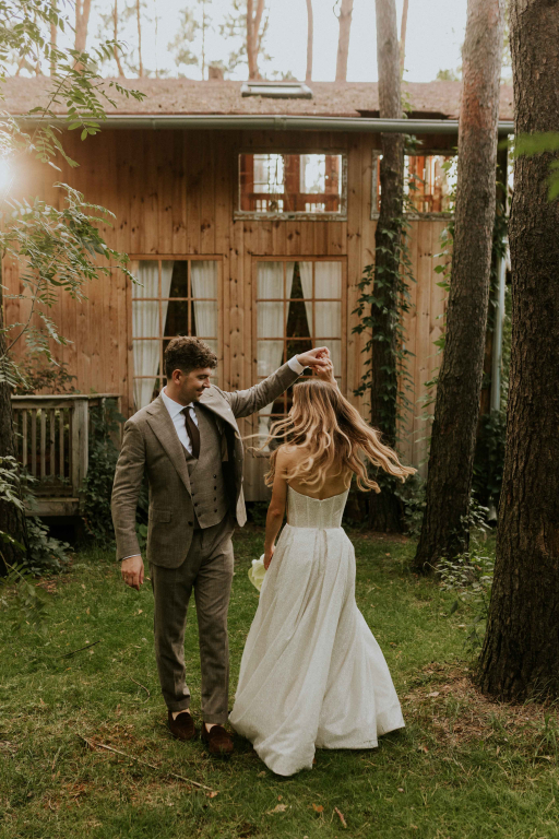 Slub-koscielny-w-plenerze 85