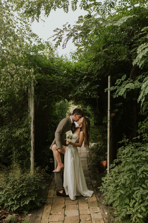 Slub-koscielny-w-plenerze 92