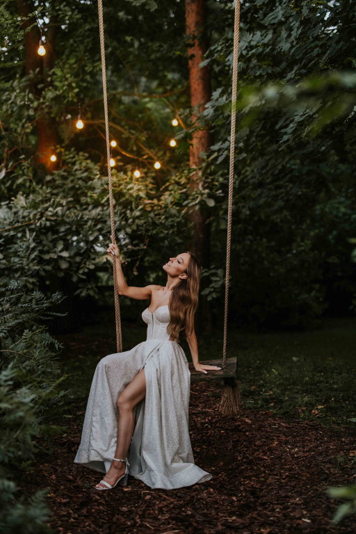 Slub-koscielny-w-plenerze 96